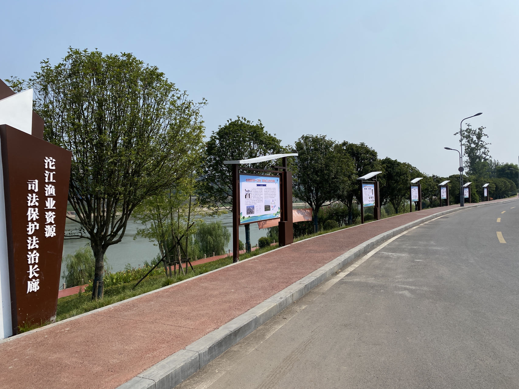 一基地一长廊2.jpg